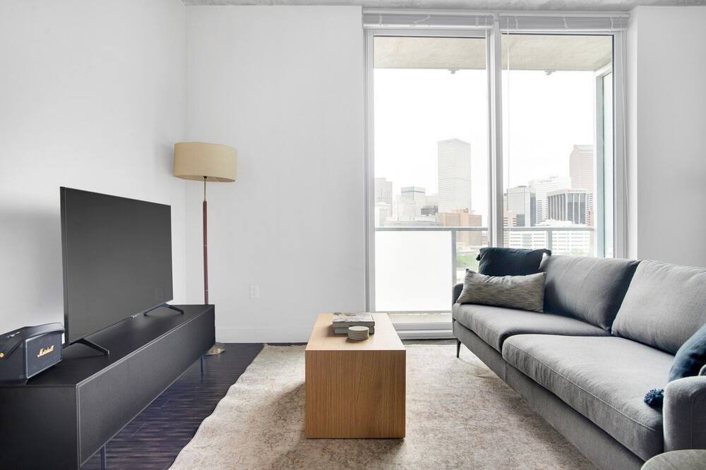Photo of Livingroom in Golden Triangle