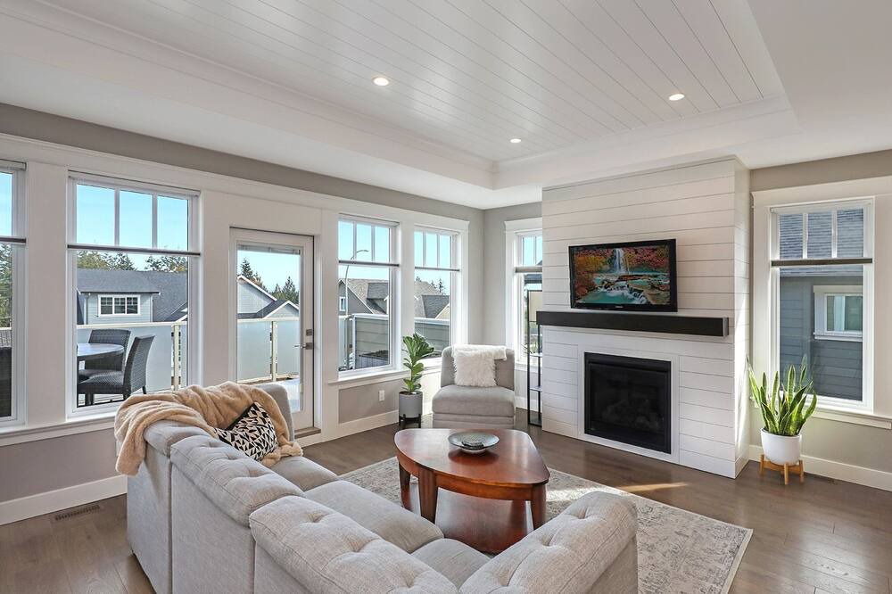 Photo of Livingroom in Courtenay