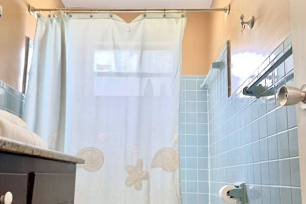 Photo of Bathroom in Ives Estates