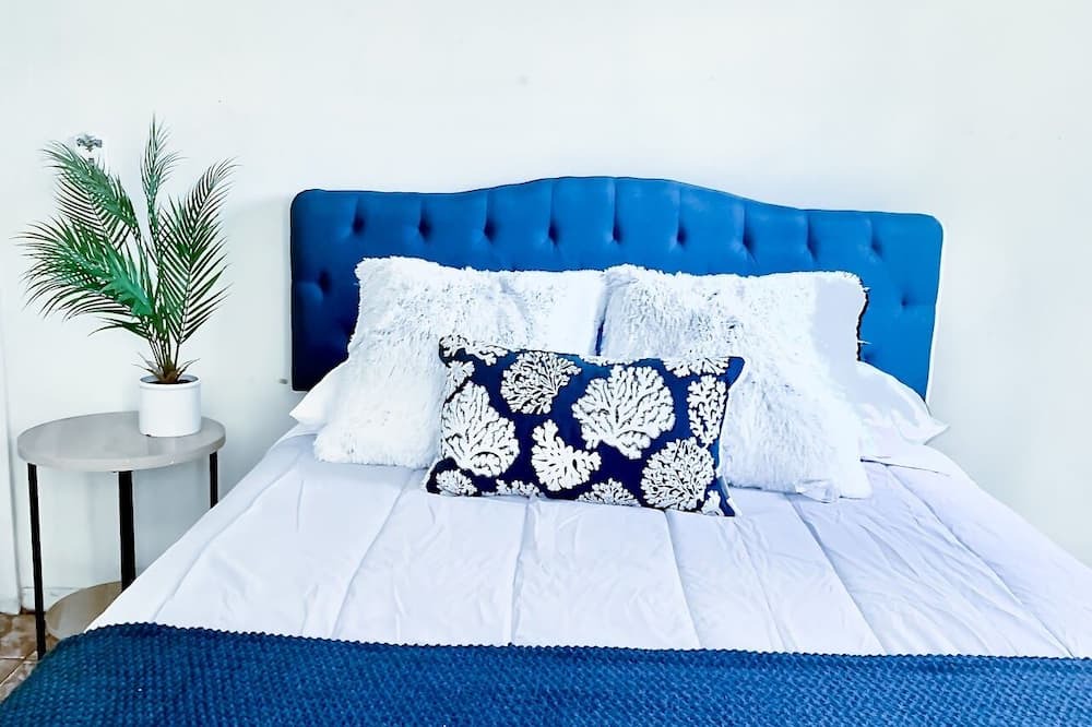 Photo of Bedroom in Ives Estates