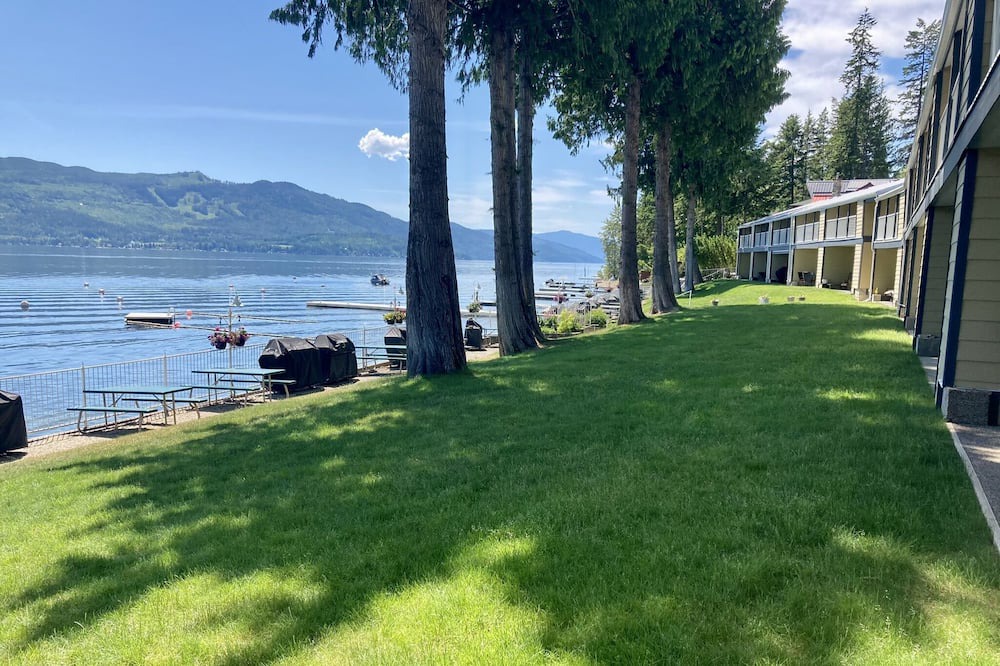 Photo of Outdoor in Anglemont
