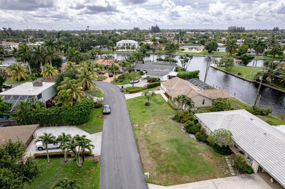Photo of Others in Lake Clarke Shores