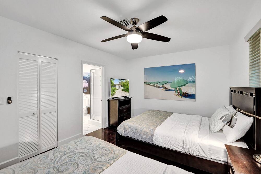 Photo of Bedroom in Bel Air
