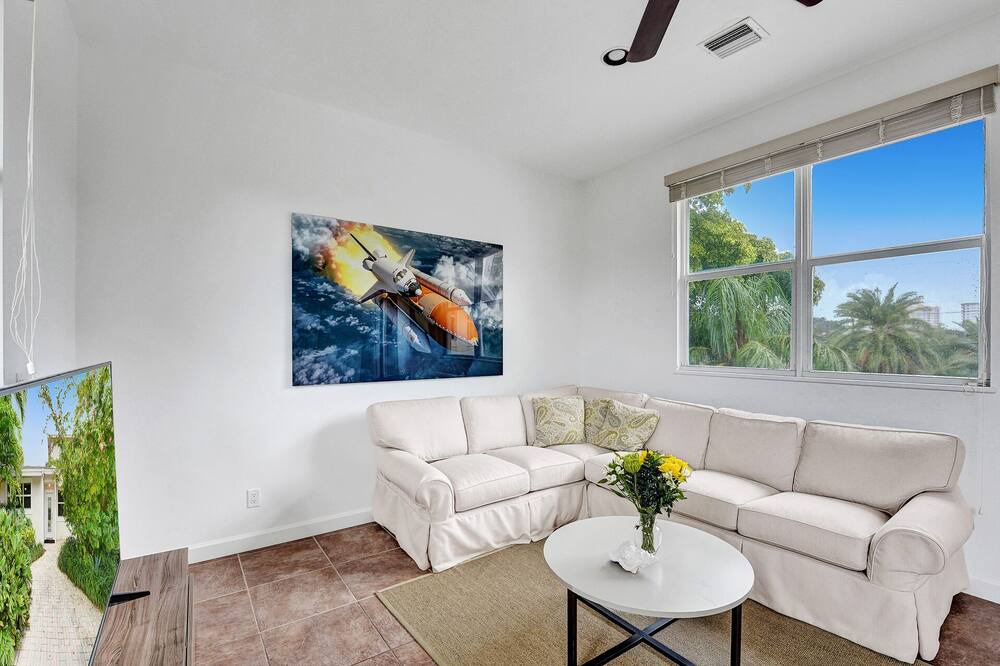 Photo of Livingroom in Bel Air
