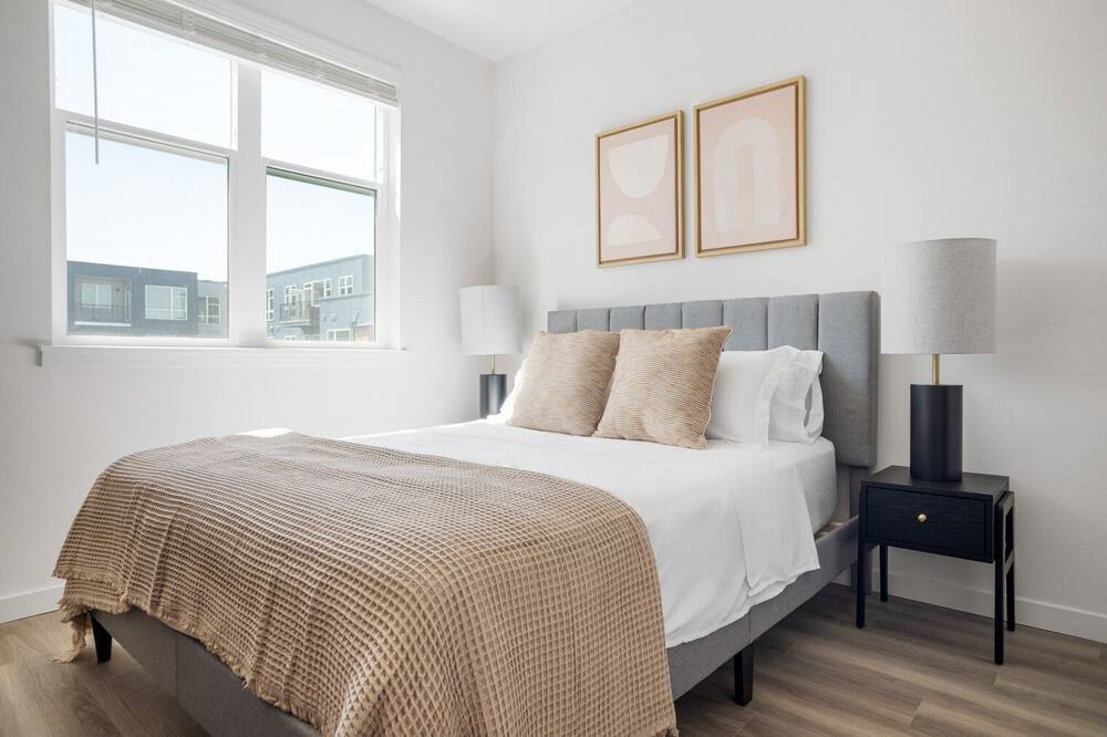 Photo of Bedroom in Five Points