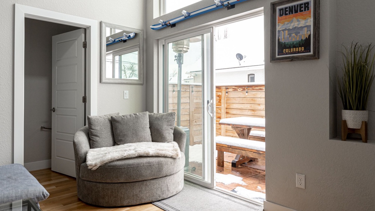 Photo of Livingroom in Baker