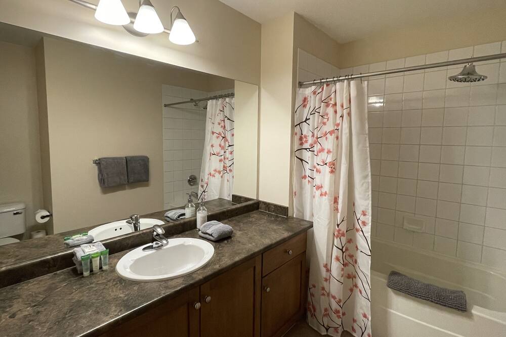 Photo of Bathroom in Quail Ridge