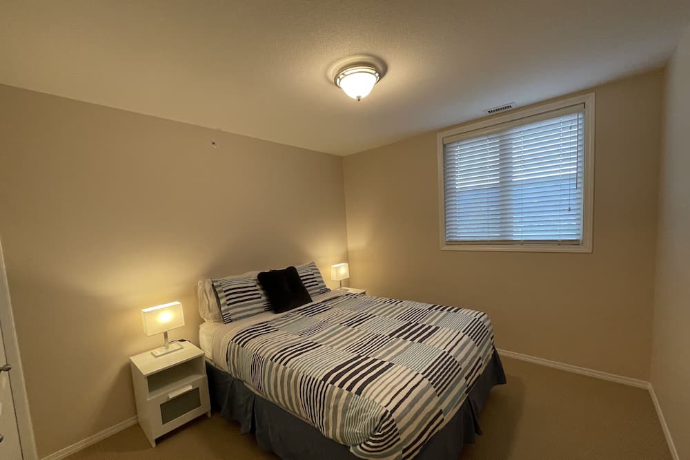 Photo of Bedroom in Quail Ridge