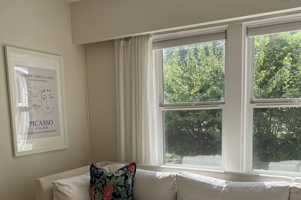 Photo of Livingroom in Port Moody