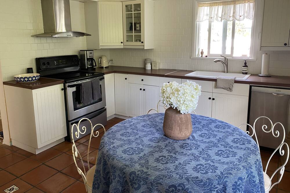 Photo of Kitchen in Port Moody