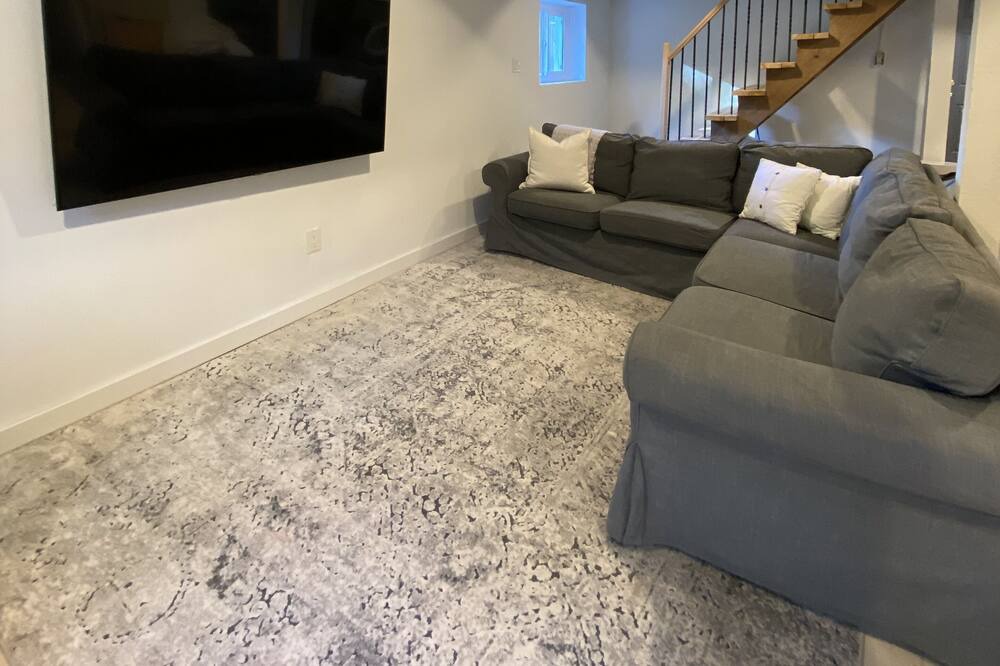 Photo of Livingroom in Port Moody