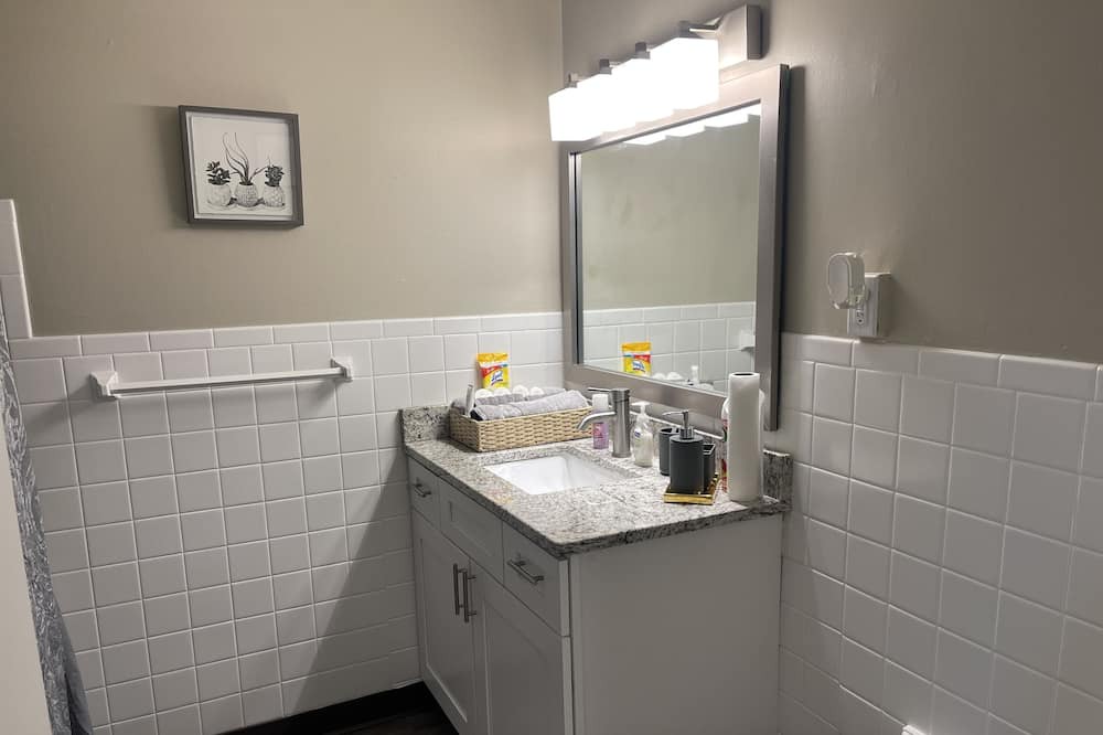Photo of Bathroom in Mayfield Heights