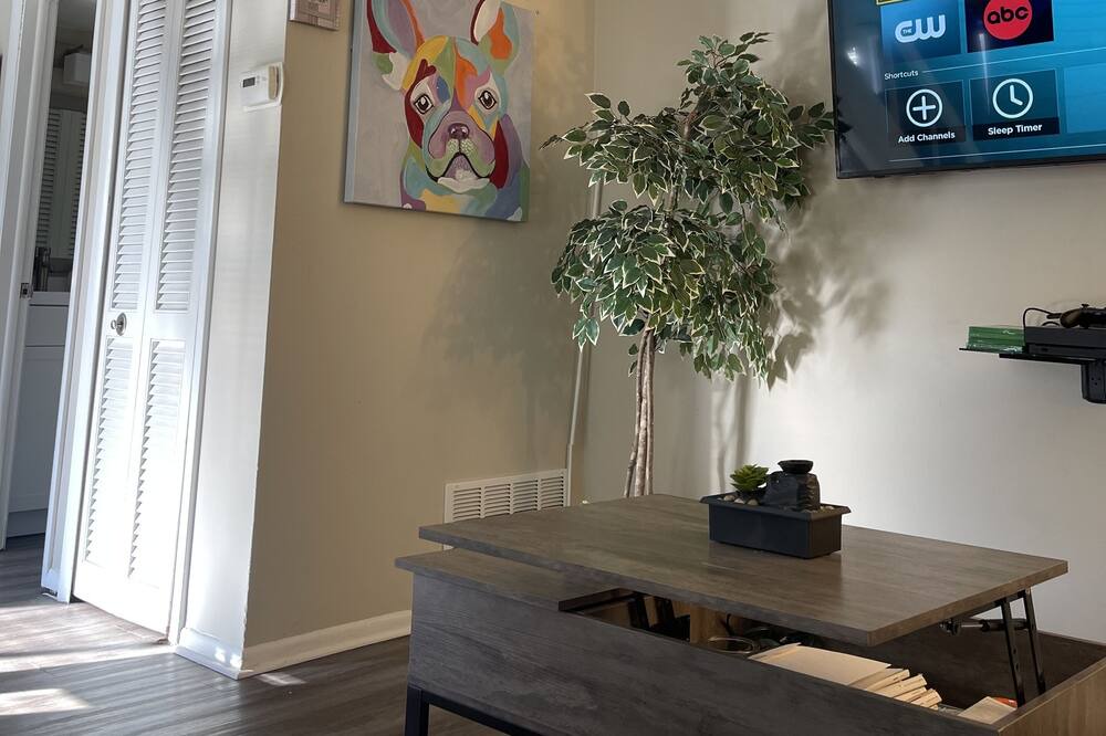 Photo of Bedroom in Mayfield Heights