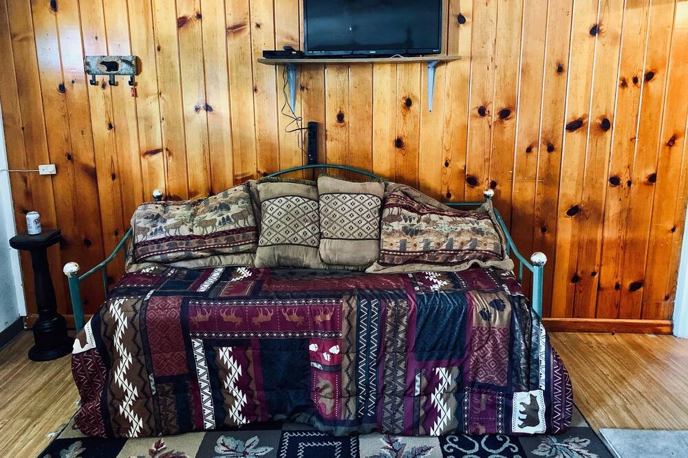 Photo of Bedroom in Lake City