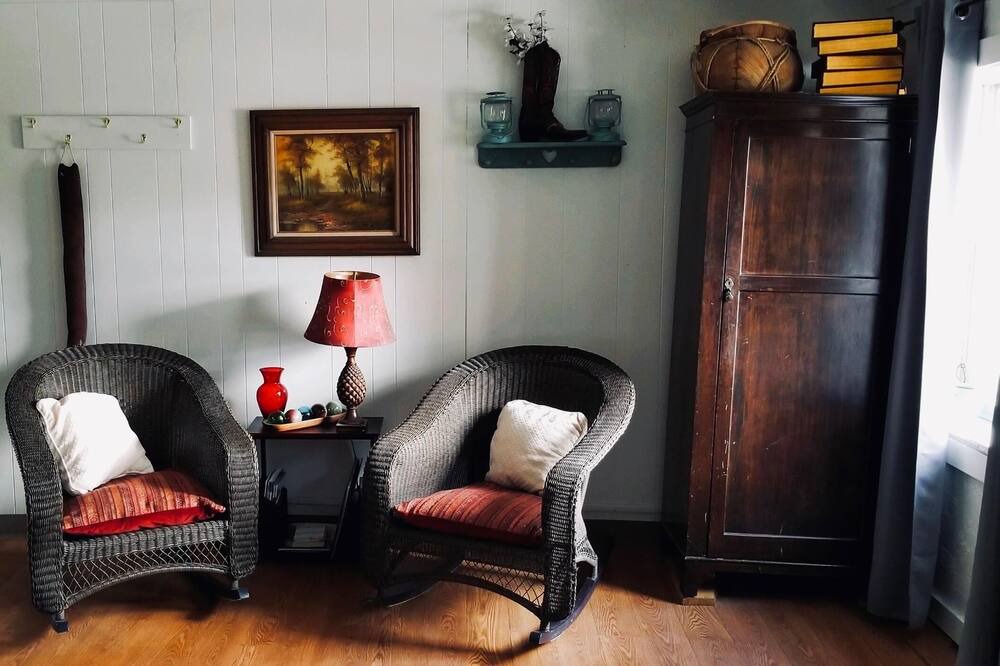 Photo of Livingroom in Lake City