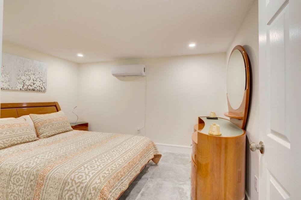 Photo of Bedroom in Ives Estates