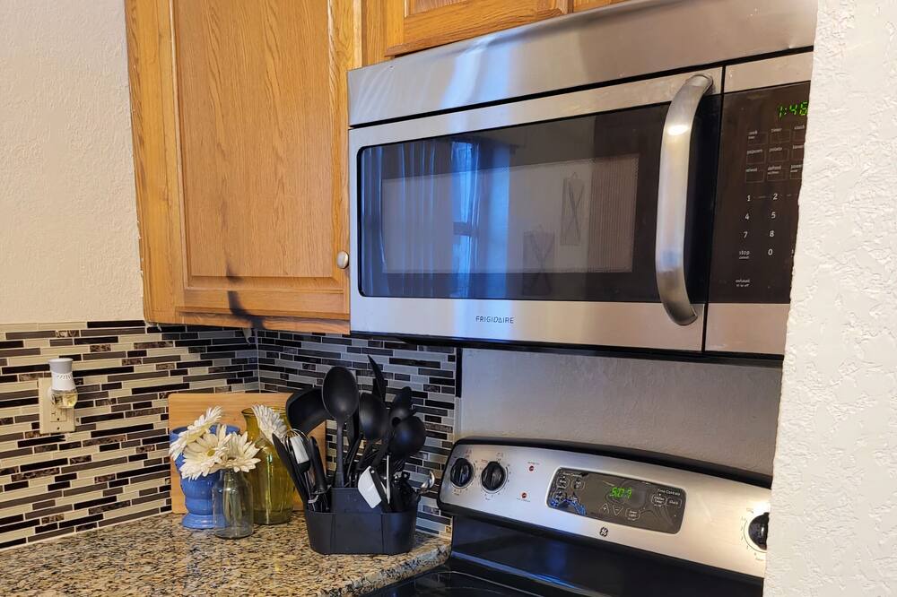 Photo of Kitchen in Garden Isles