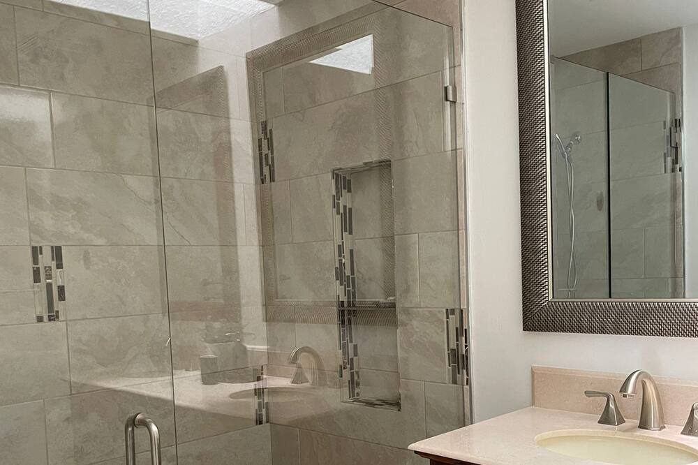 Photo of Bathroom in Wellington