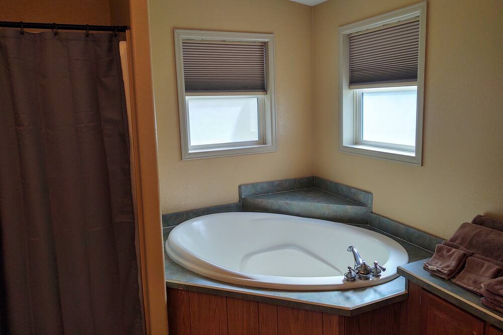 Photo of Bathroom in Lake City