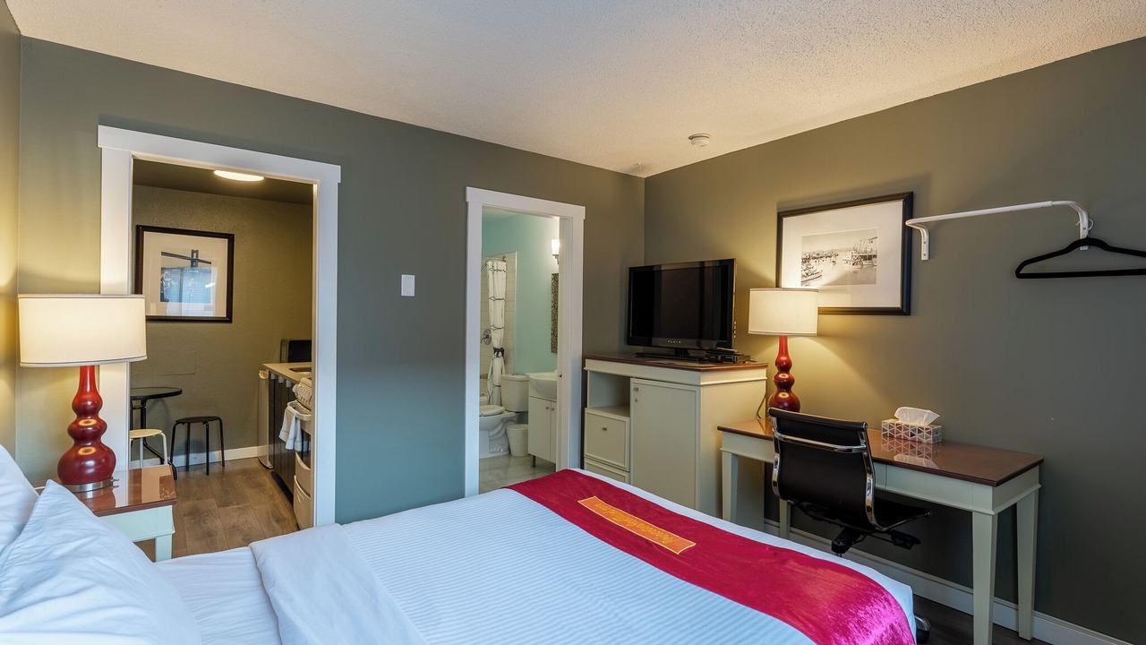 Photo of Bedroom in Okanagan-Similkameen