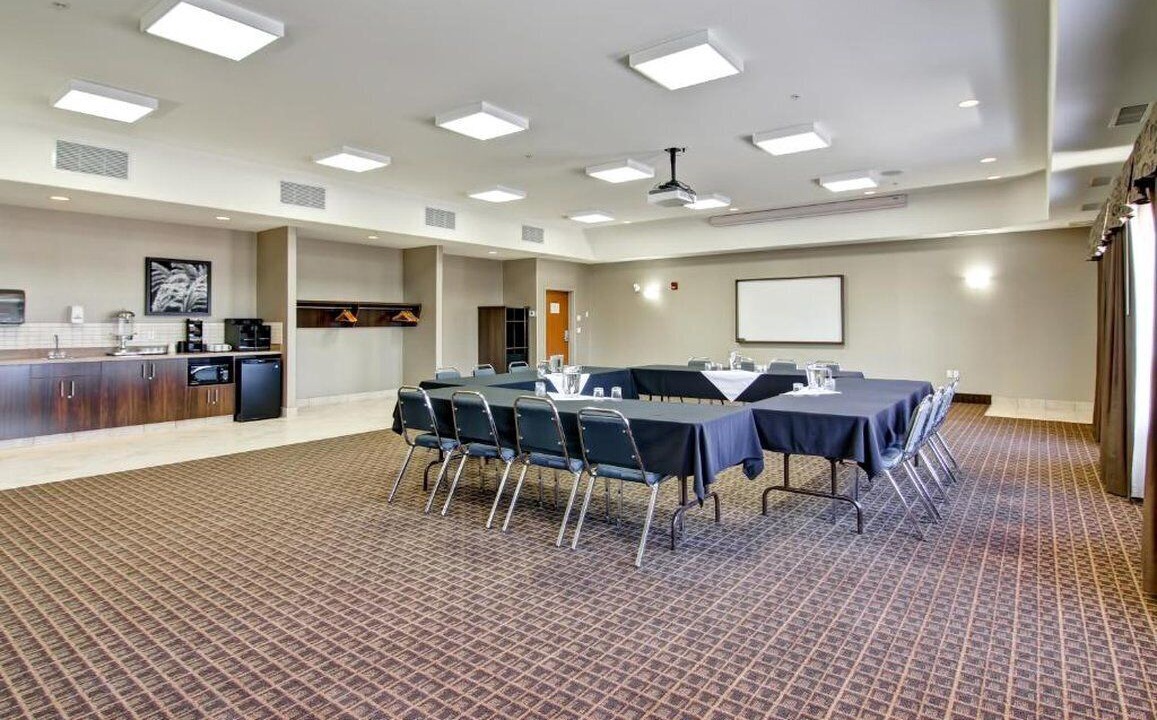Photo of Others in Assiniboia