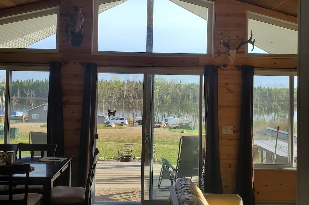 Photo of Livingroom in West Central Saskatchewan