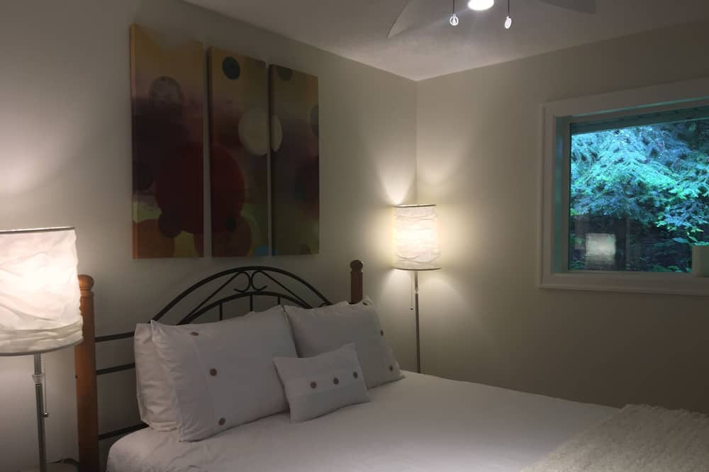 Photo of Bedroom in Cobble Hill