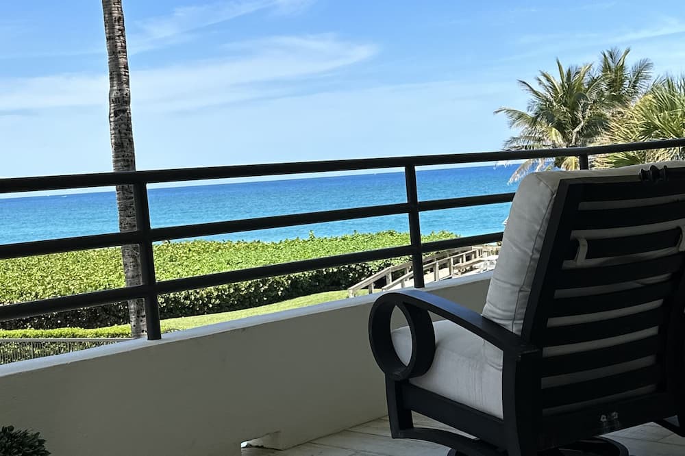 Photo of Patio Balcony in Juno Beach