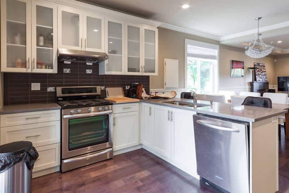 Photo of Kitchen in Grandview-Woodland