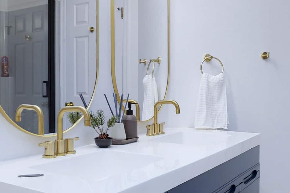 Photo of Bathroom in West Sechelt