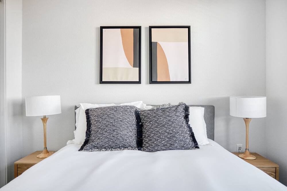 Photo of Bedroom in Five Points