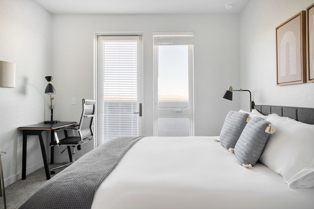 Photo of Bedroom in Five Points