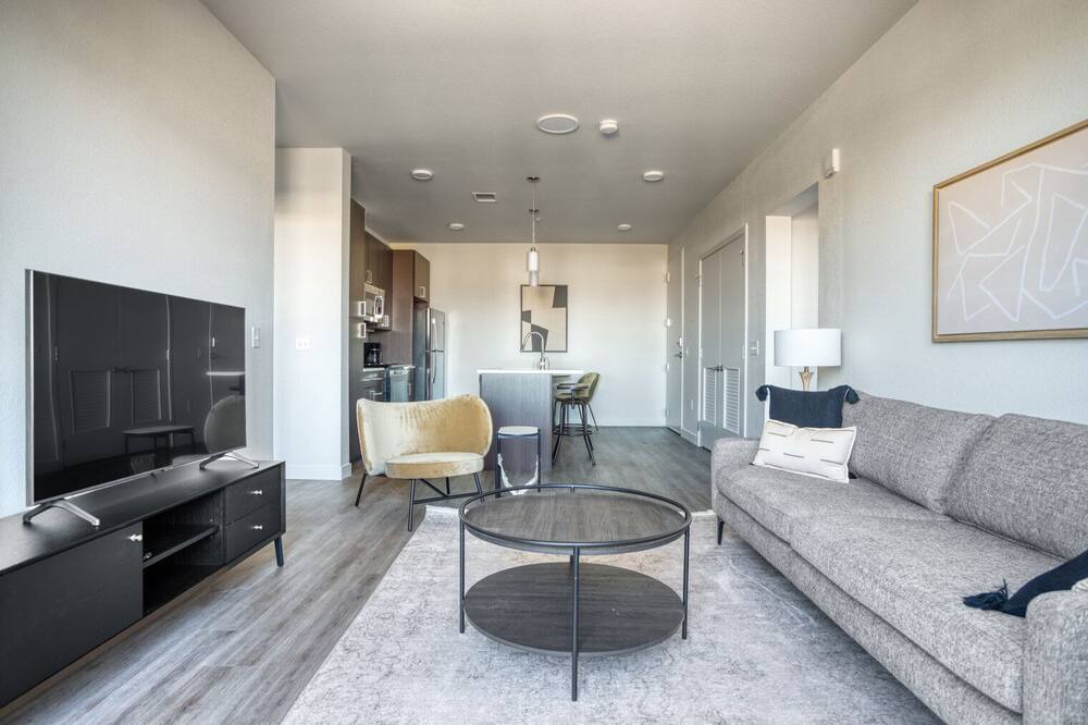 Photo of Livingroom in Five Points