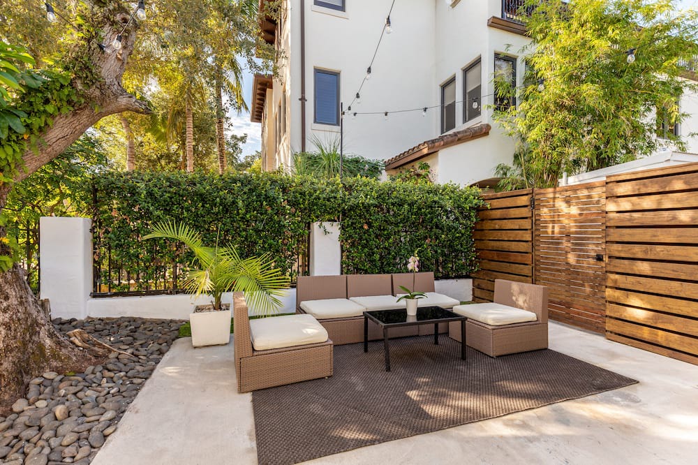Photo of Patio Balcony in Colee Hammock