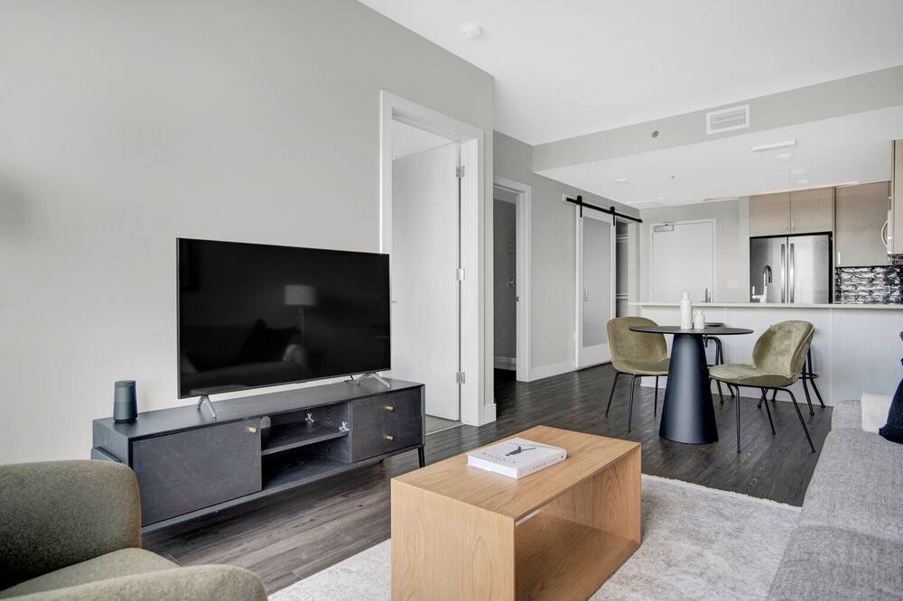 Photo of Livingroom in Five Points