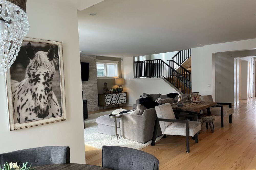 Photo of Livingroom in Cory