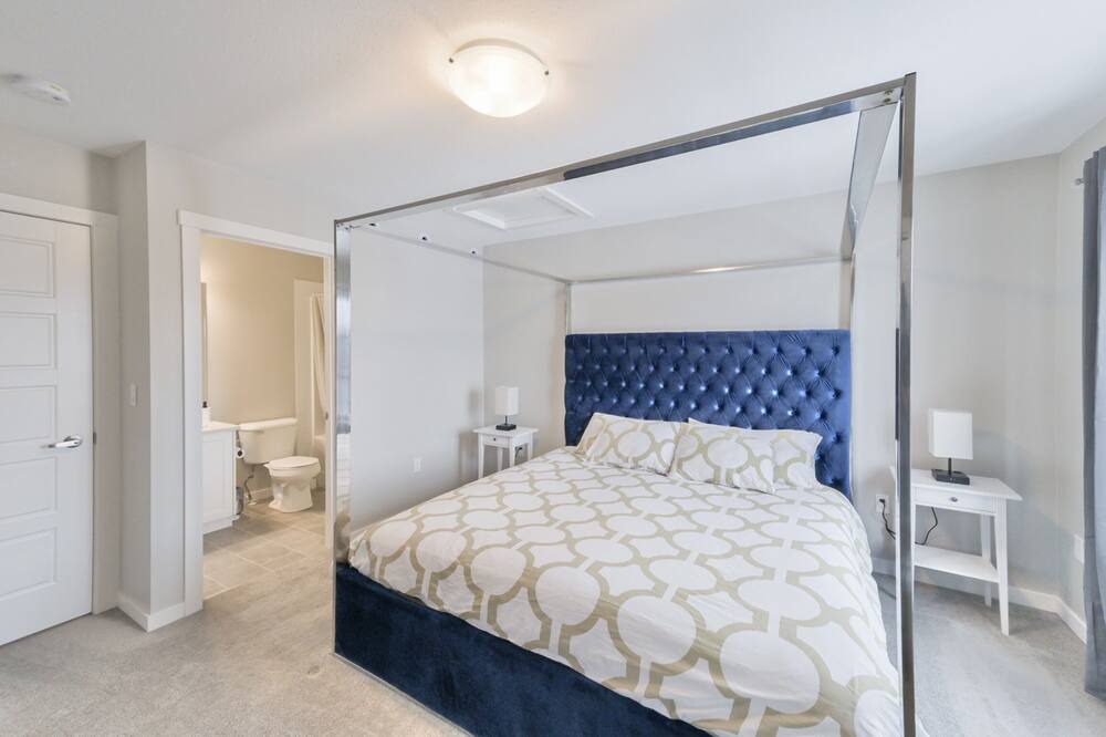 Photo of Bedroom in Calgary