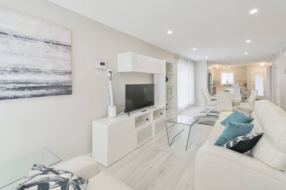 Photo of Livingroom in Calgary