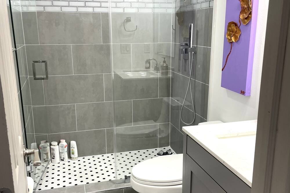 Photo of Bathroom in West Park