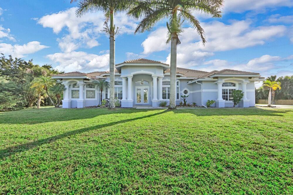 Photo of Outdoor in Palm Beach Country Estates