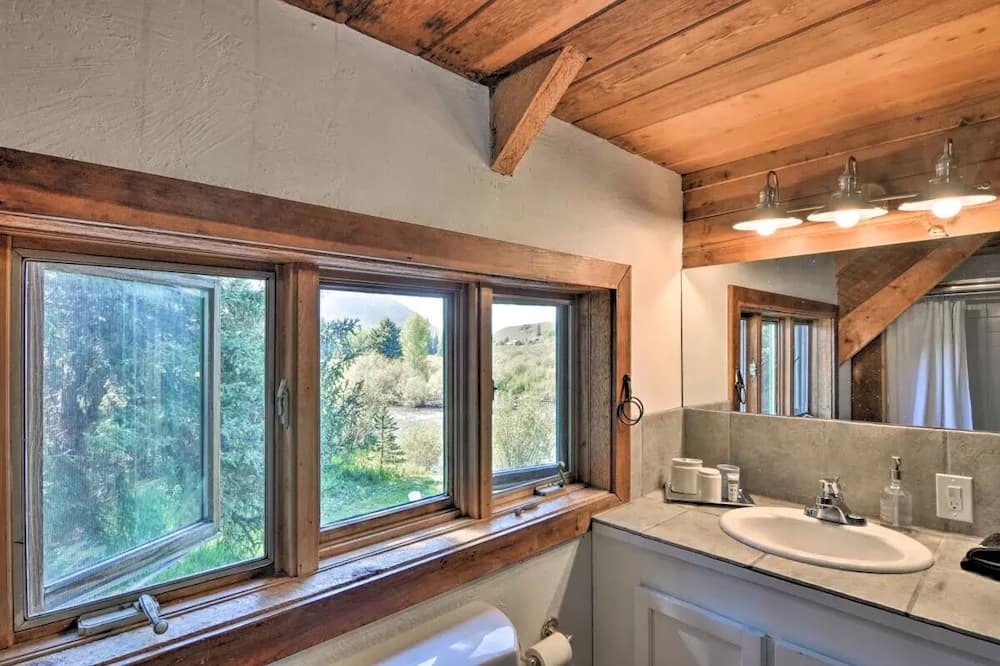 Photo of Bathroom in Crested Butte