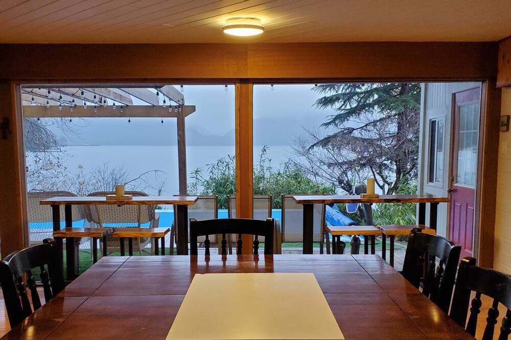 Photo of Kitchen in Harrison Hot Springs