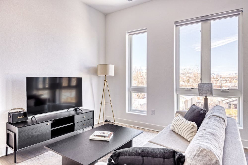 Photo of Livingroom in West Colfax