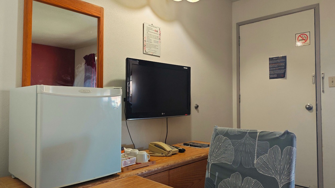 Photo of Bedroom in Haines Junction