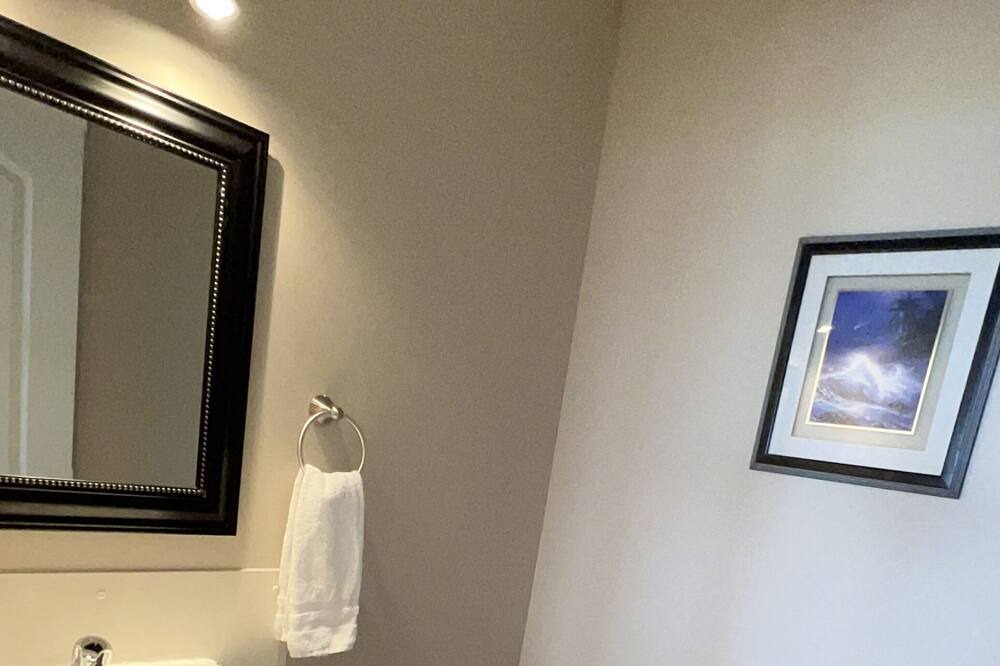 Photo of Bathroom in Ladysmith