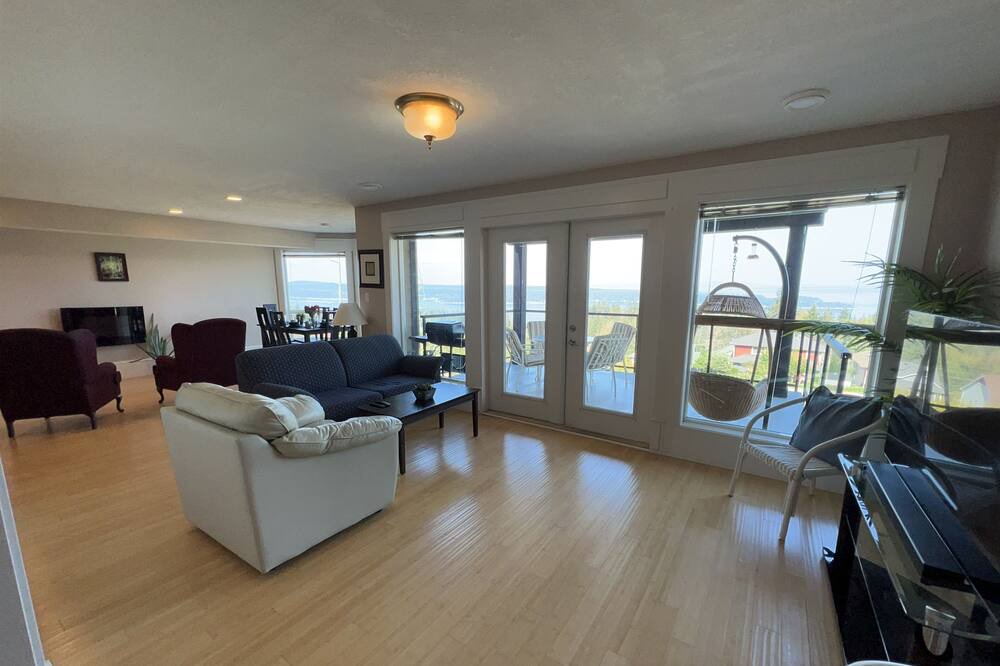 Photo of Livingroom in Ladysmith