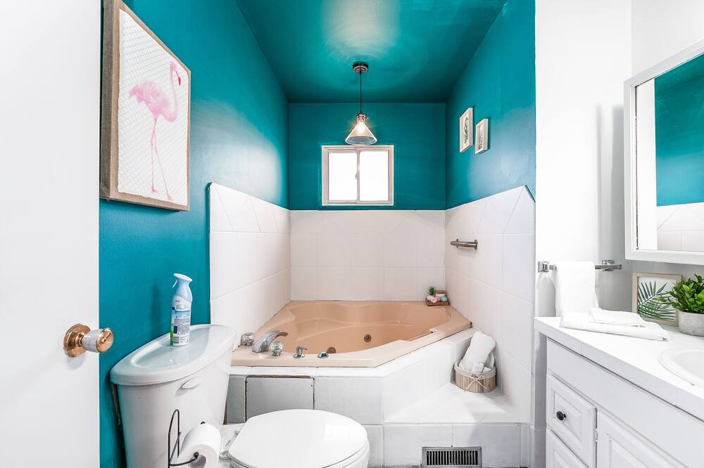 Photo of Bathroom in Markerville