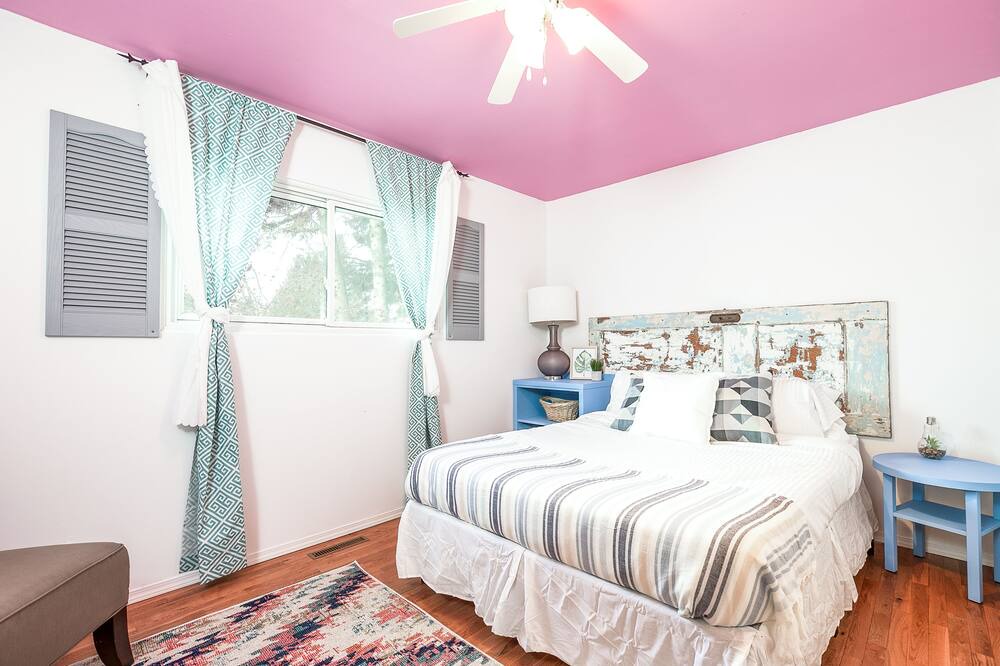 Photo of Bedroom in Markerville