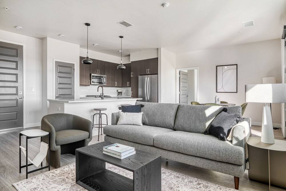 Photo of Livingroom in Ballpark
