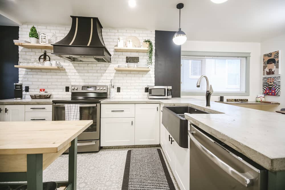 Photo of Kitchen in Saskatoon Downtown